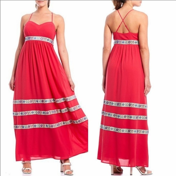 14. Belle Badgley Mischka Francine Dress - Picture 2 of 16